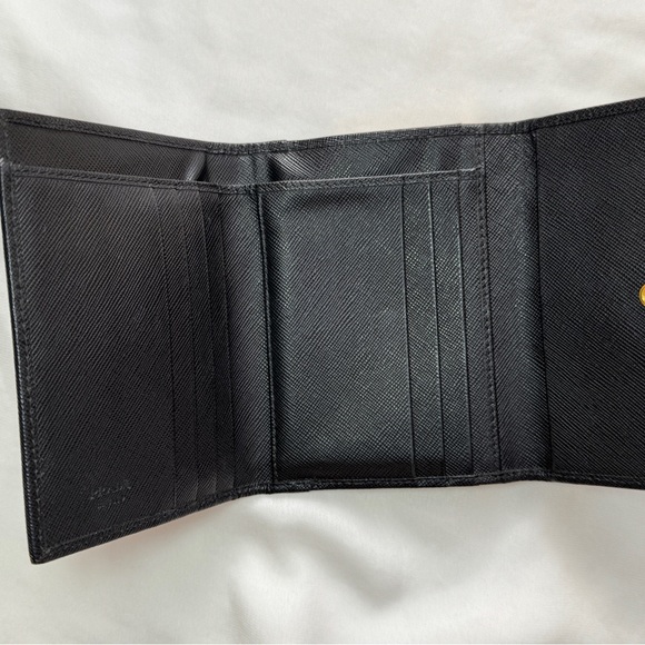 Prada Compact Saffiano Leather Wallet With Kisslock Pouch - Picture 5 of 11